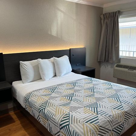 Motel 6 Sacramento, Ca - Downtown Dış mekan fotoğraf