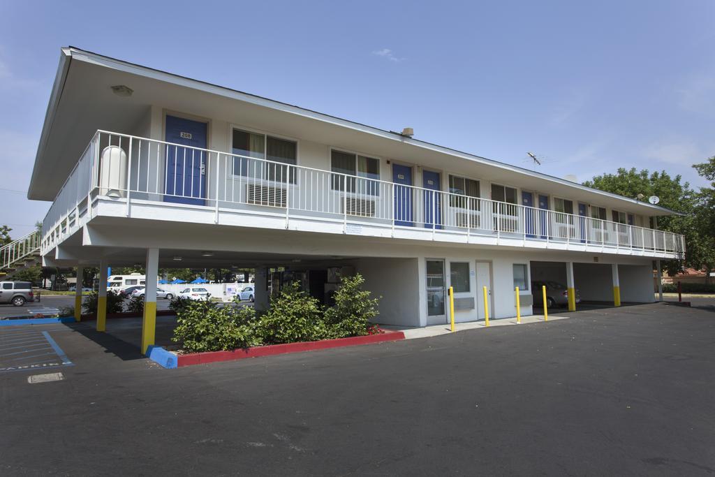 Motel 6 Sacramento, Ca - Downtown Dış mekan fotoğraf