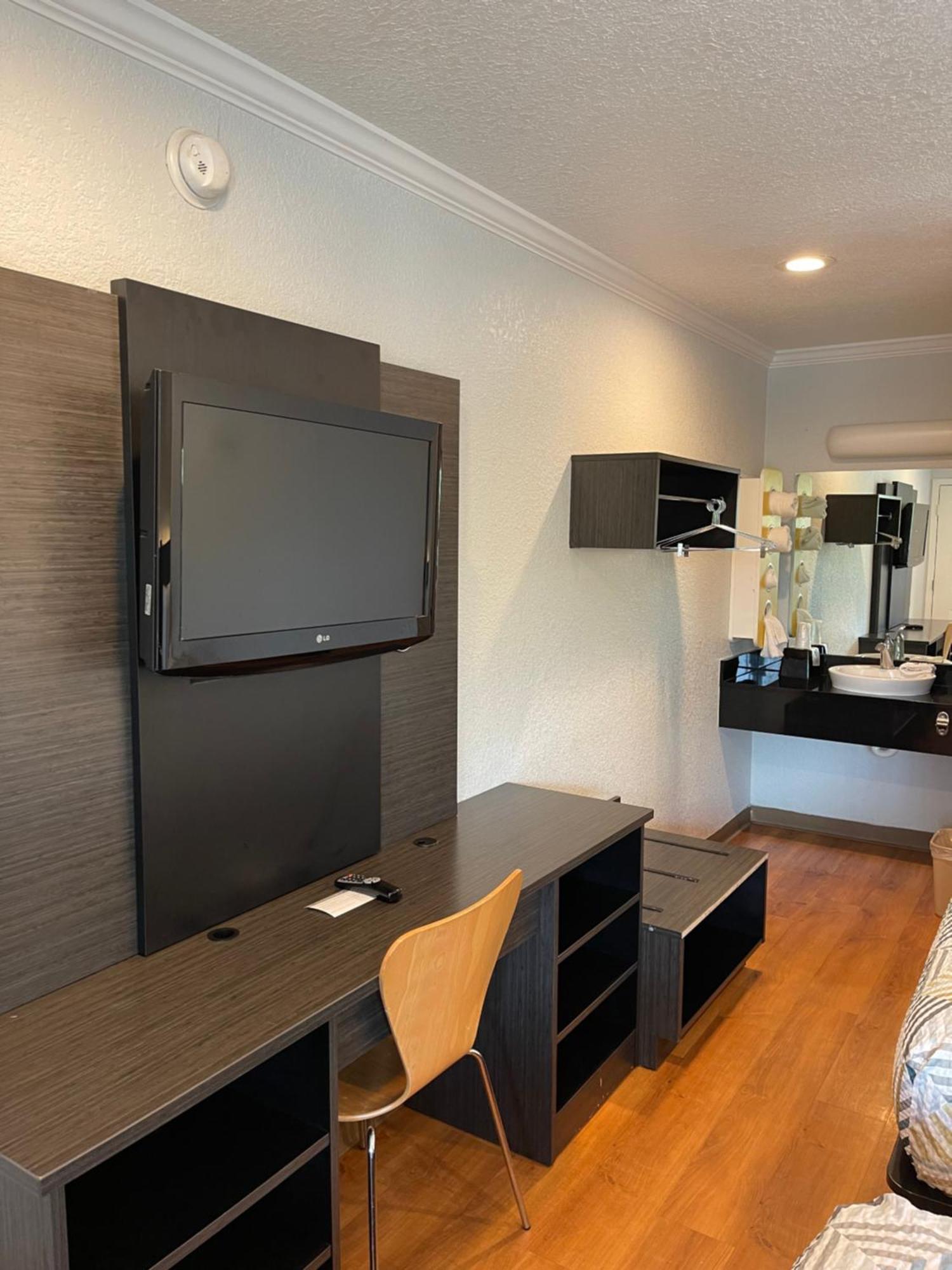 Motel 6 Sacramento, Ca - Downtown Dış mekan fotoğraf