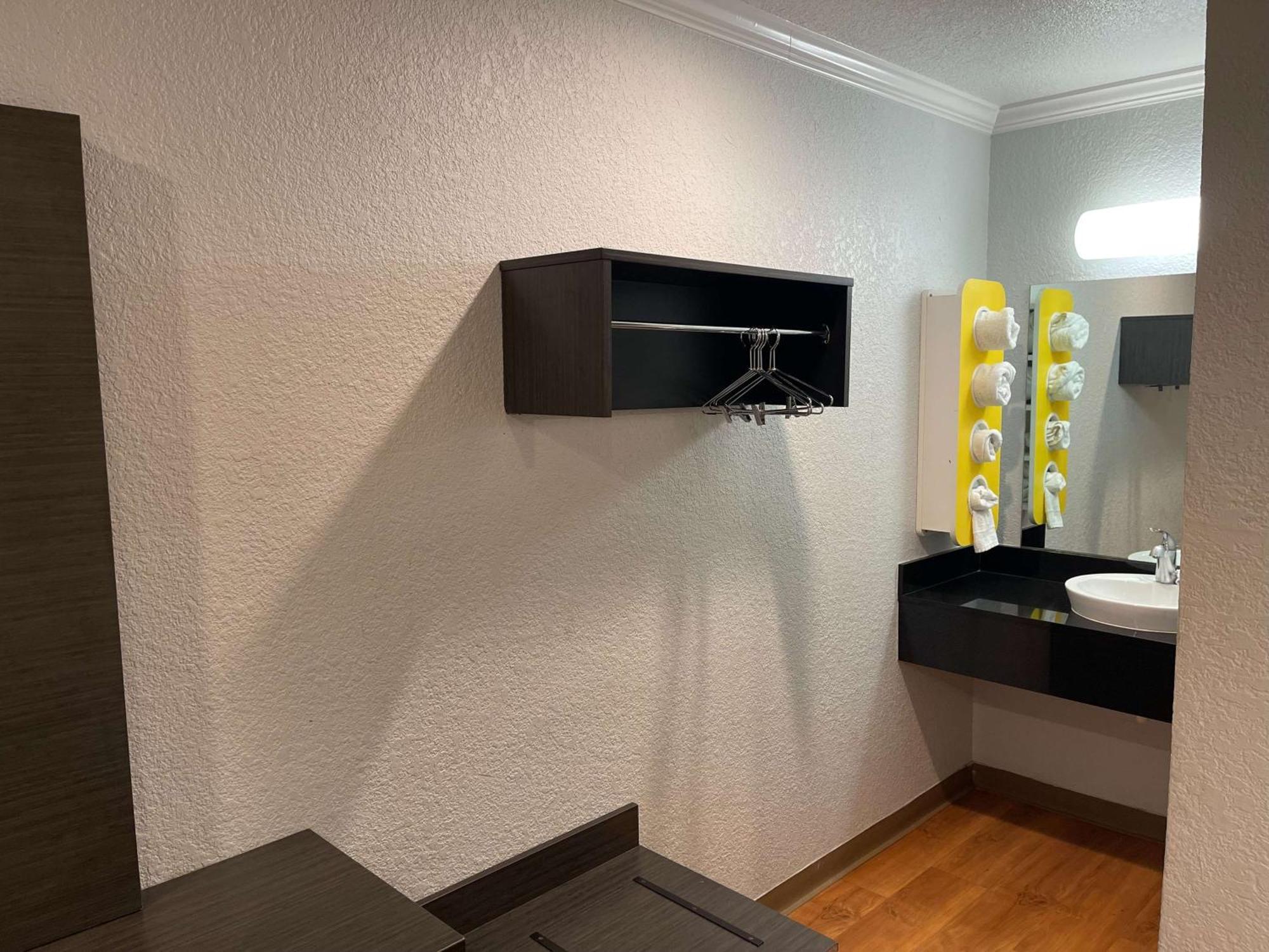 Motel 6 Sacramento, Ca - Downtown Dış mekan fotoğraf